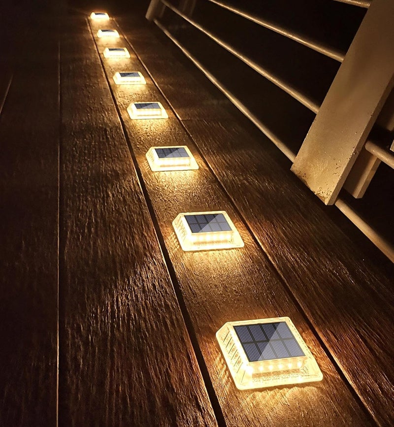 La Casa أضواء سطح شمسية، 8 حزمة 30LM أضواء رصيف LED دافئة بيضاء 2700K، أضواء خطوات تعمل بالطاقة الشمسية في الهواء الطلق، تضيء طوال الليل، مقاومة للماء IP68، تشغيل/إيقاف تلقائي لحدائق السلالم وممرات الإضاءة. - Image 1